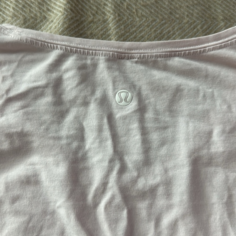 Lululemon short sleeve tee and joggers lot size 4 - Picture 15 of 16